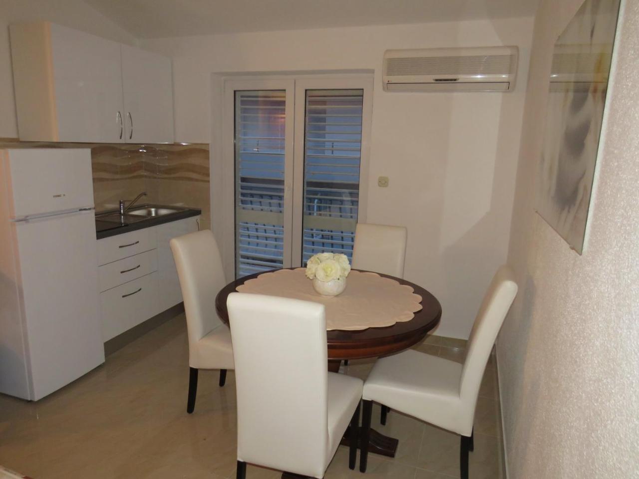 Apartment Miskovic Makarska Dış mekan fotoğraf